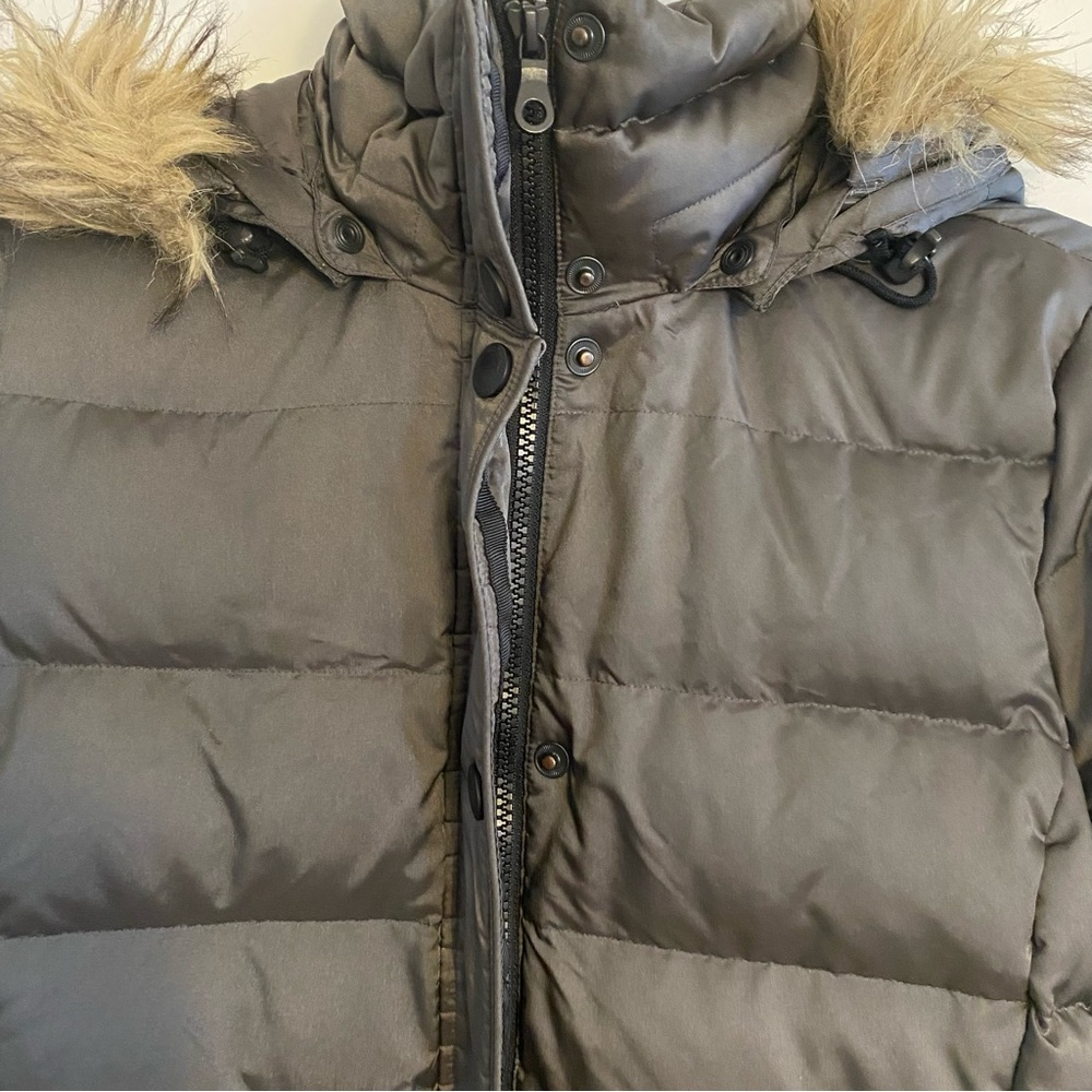 Lands' End Gray Squall Parka Down Coat with Faux Fur Trim. - Picture 5 of 7